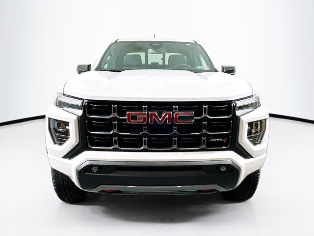 2024 GMC Canyon 4WD AT4