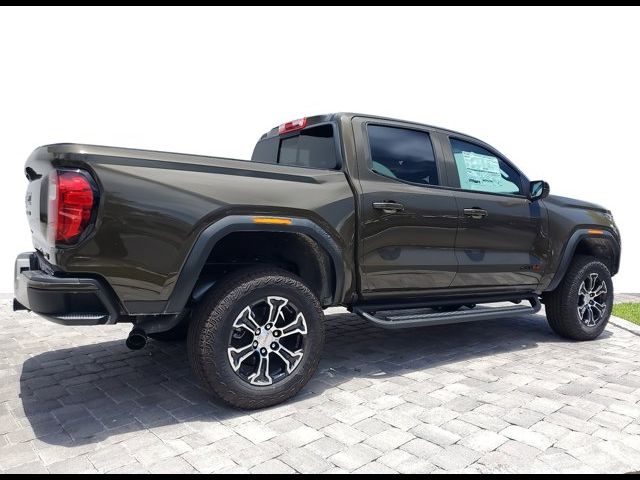 2024 GMC Canyon 4WD AT4