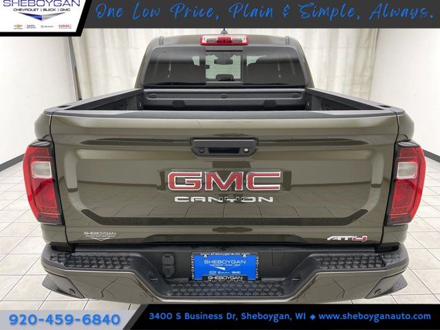 2024 GMC Canyon 4WD AT4