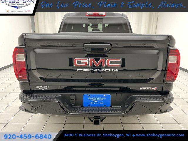 2024 GMC Canyon 4WD AT4