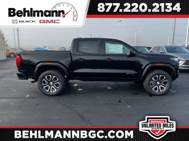 2024 GMC Canyon 4WD AT4