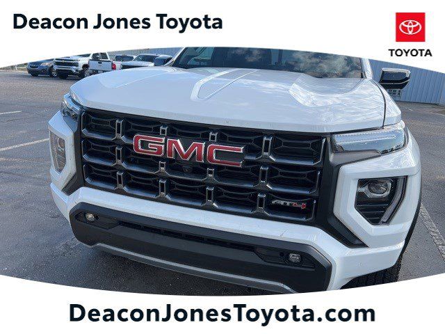 2024 GMC Canyon 4WD AT4