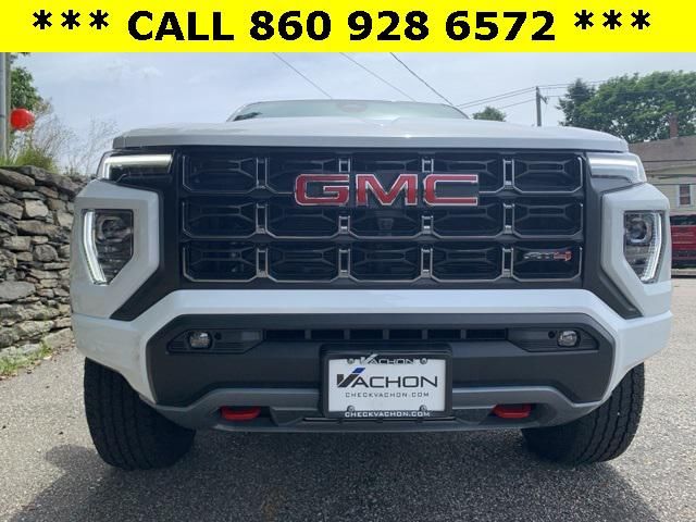 2024 GMC Canyon 4WD AT4