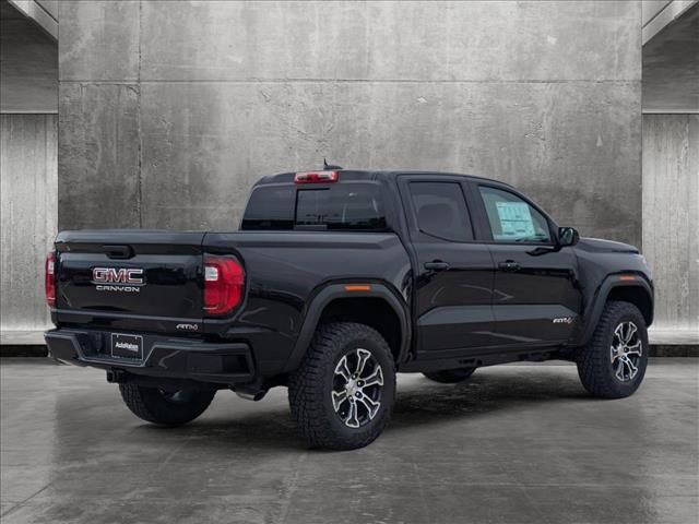 2024 GMC Canyon 4WD AT4