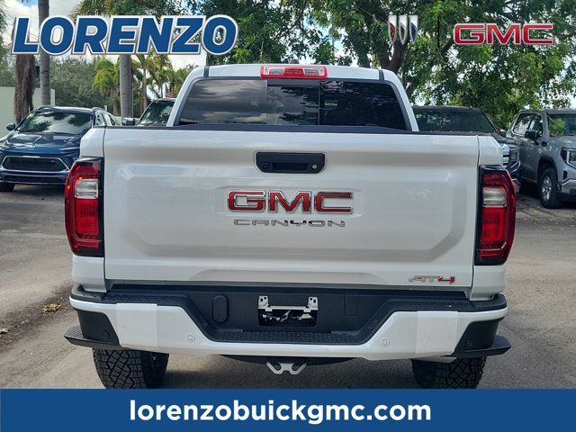 2024 GMC Canyon 4WD AT4