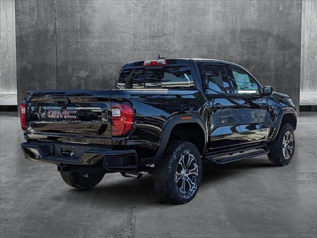 2024 GMC Canyon 4WD AT4