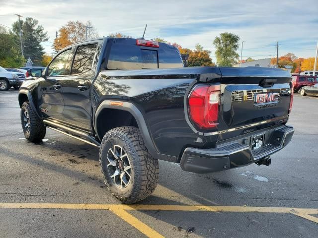 2024 GMC Canyon 4WD AT4X