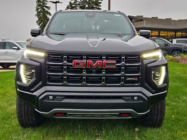 2024 GMC Canyon 4WD AT4