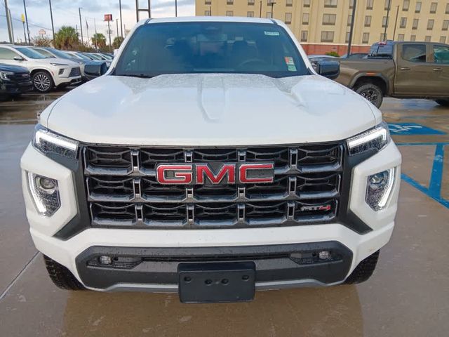 2024 GMC Canyon 4WD AT4