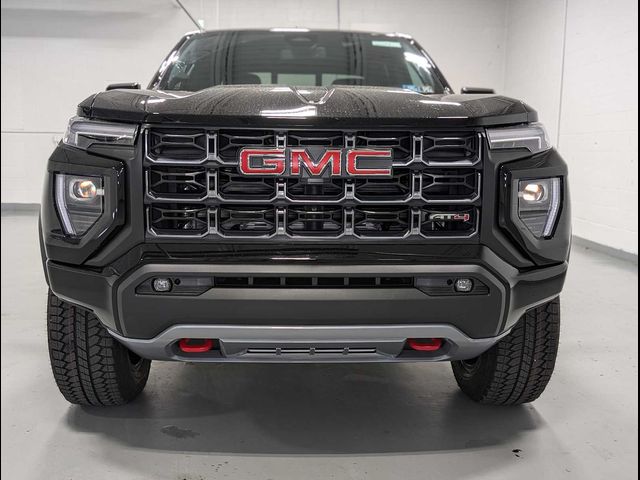 2024 GMC Canyon 4WD AT4