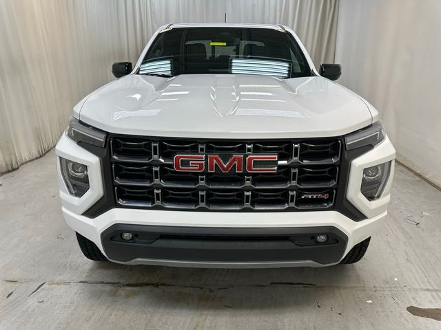 2024 GMC Canyon 4WD AT4