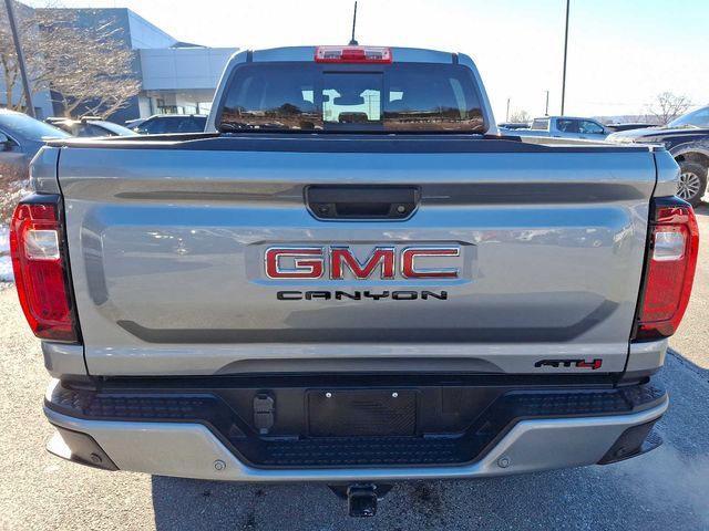 2024 GMC Canyon 4WD AT4