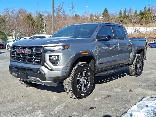 2024 GMC Canyon 4WD AT4