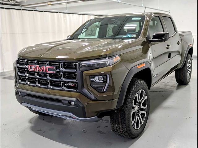 2024 GMC Canyon 4WD AT4