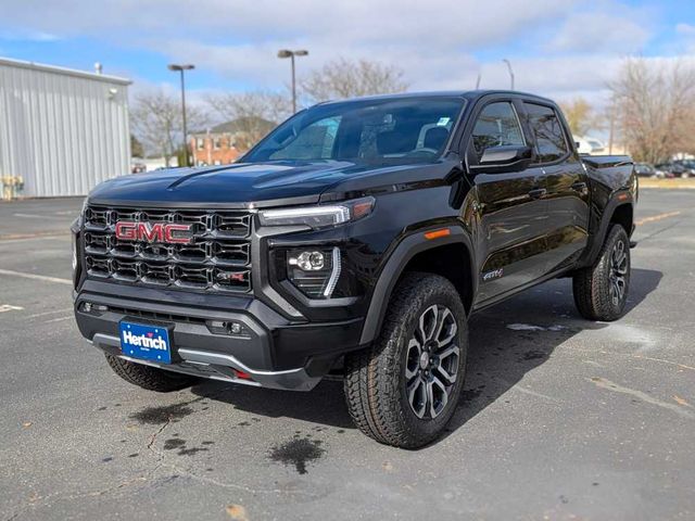 2024 GMC Canyon 4WD AT4