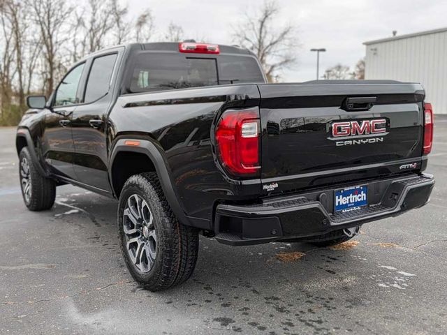 2024 GMC Canyon 4WD AT4