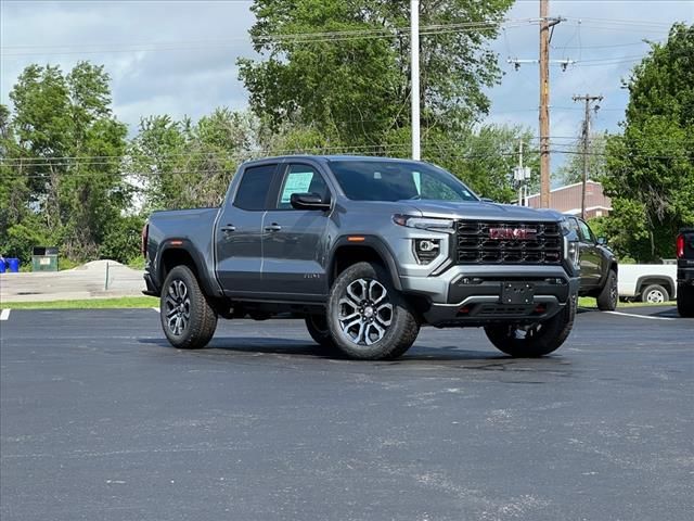 2024 GMC Canyon 4WD AT4