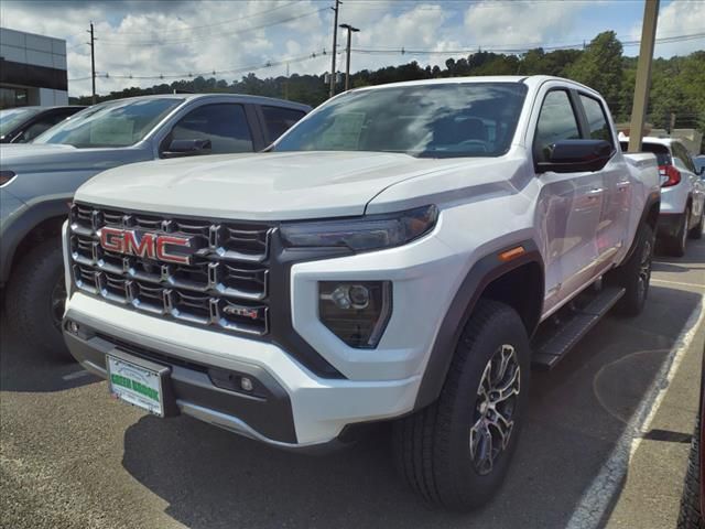 2024 GMC Canyon 4WD AT4