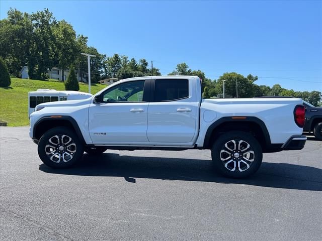 2024 GMC Canyon 4WD AT4