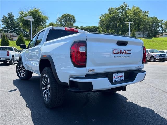 2024 GMC Canyon 4WD AT4