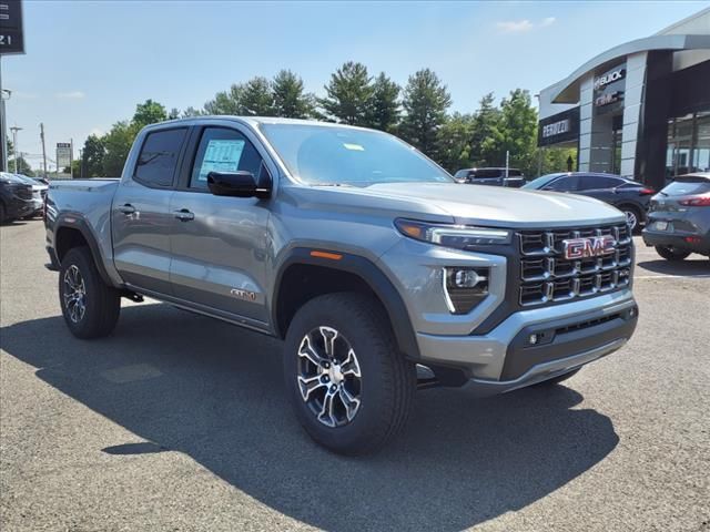 2024 GMC Canyon 4WD AT4