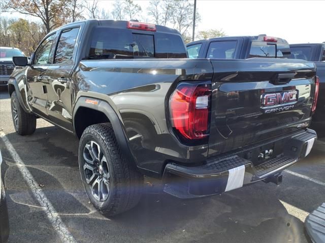 2024 GMC Canyon 4WD AT4