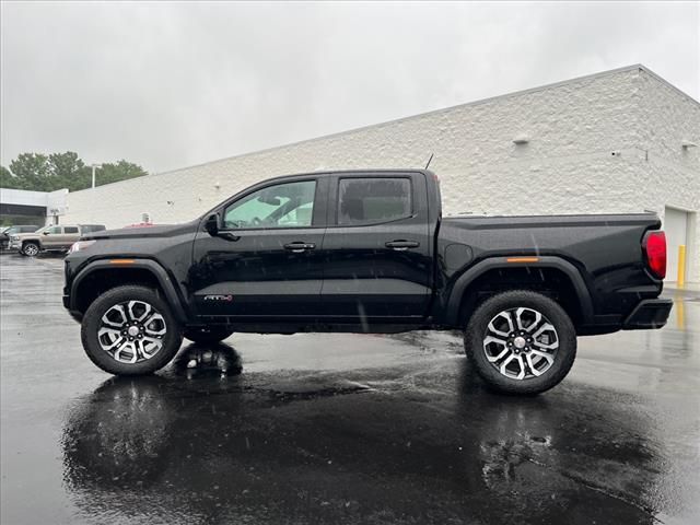 2024 GMC Canyon 4WD AT4