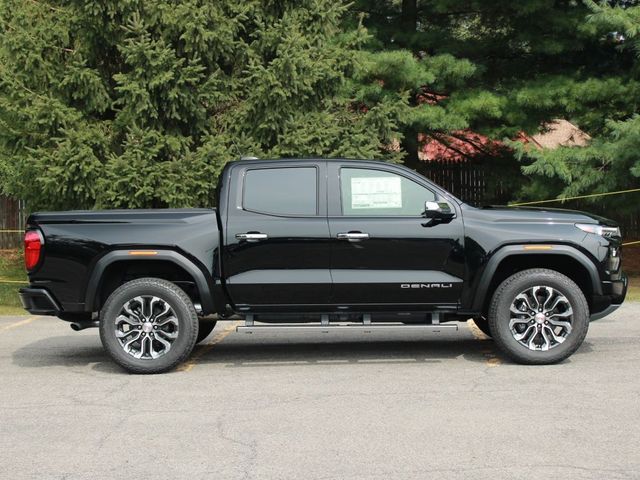 2024 GMC Canyon Denali