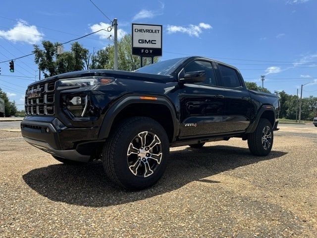 2024 GMC Canyon 4WD AT4