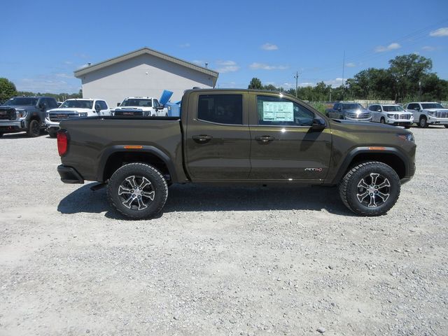 2024 GMC Canyon 4WD AT4