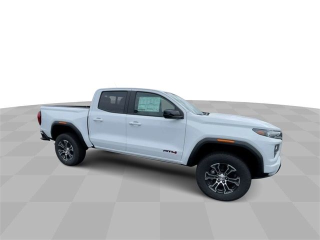 2024 GMC Canyon 4WD AT4