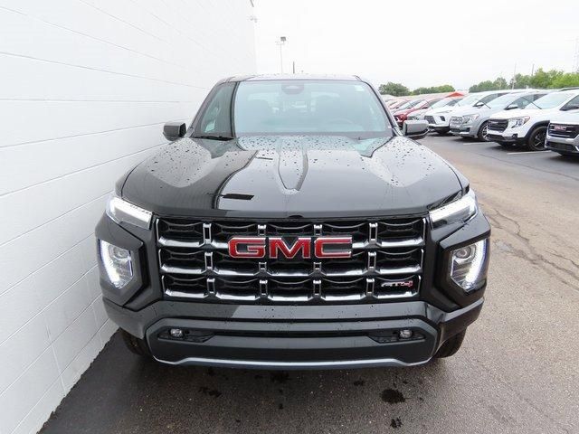 2024 GMC Canyon 4WD AT4