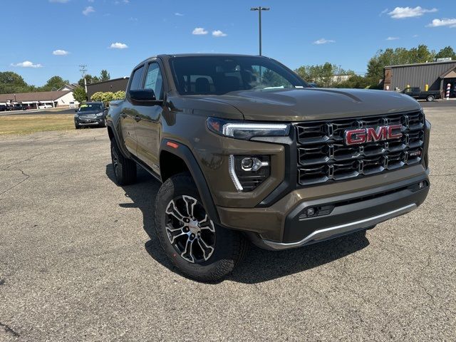 2024 GMC Canyon 4WD AT4