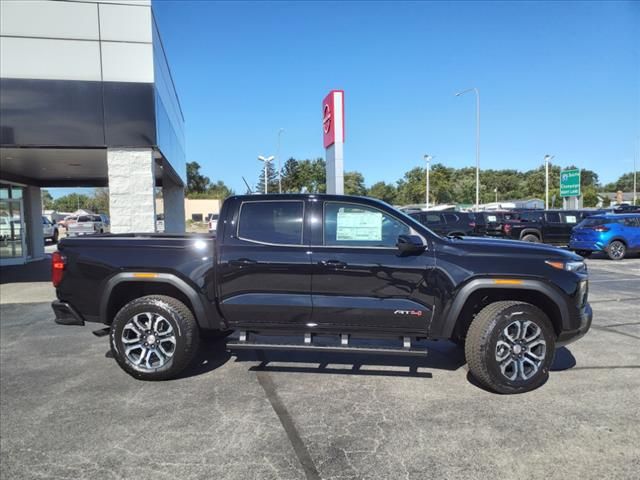 2024 GMC Canyon 4WD AT4