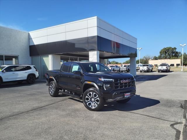 2024 GMC Canyon 4WD AT4