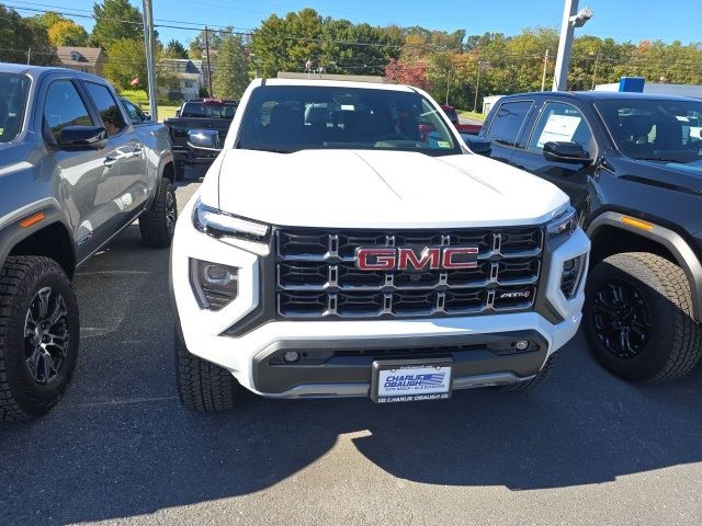 2024 GMC Canyon 4WD AT4