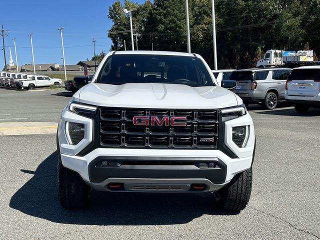 2024 GMC Canyon 4WD AT4