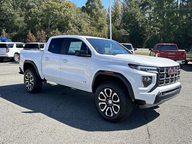 2024 GMC Canyon 4WD AT4