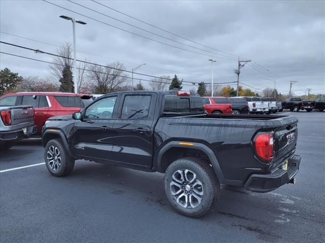 2024 GMC Canyon 4WD AT4