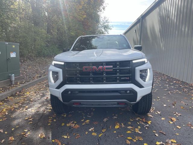 2024 GMC Canyon 4WD AT4