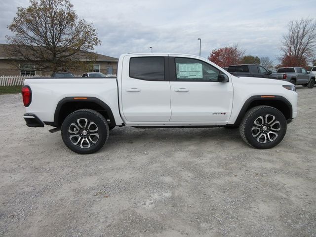 2024 GMC Canyon 4WD AT4