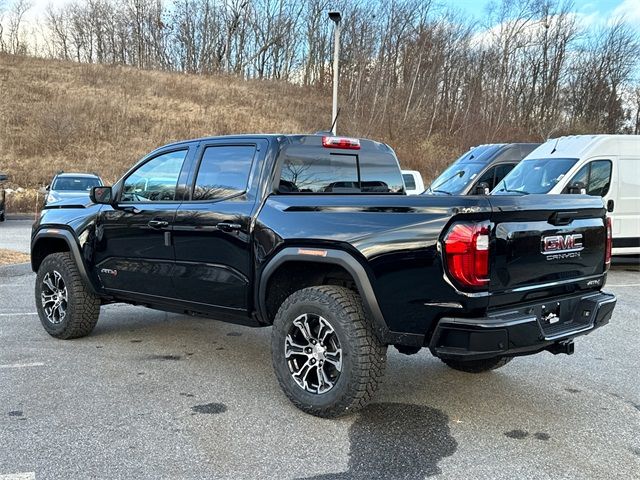 2024 GMC Canyon 4WD AT4