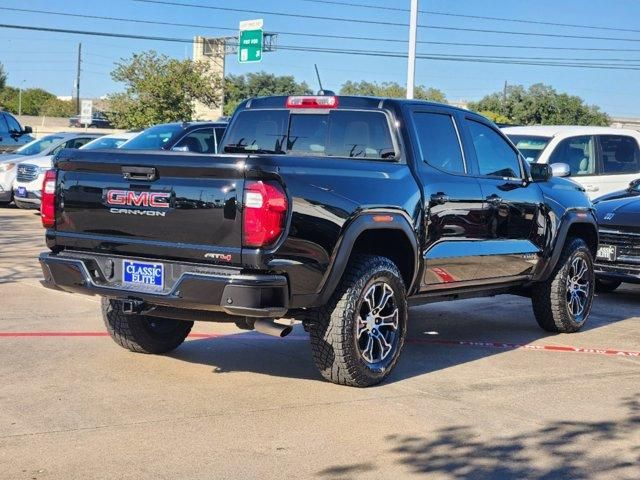 2024 GMC Canyon 4WD AT4