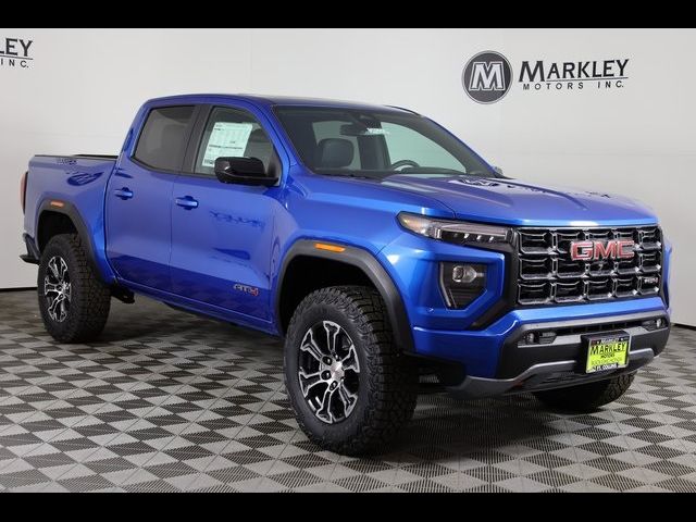 2024 GMC Canyon 4WD AT4