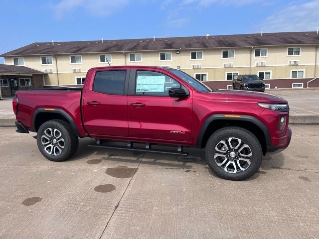 2024 GMC Canyon 4WD AT4