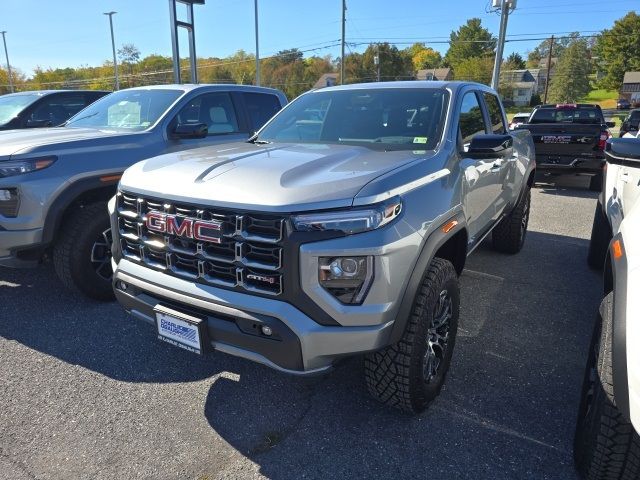 2024 GMC Canyon 4WD AT4