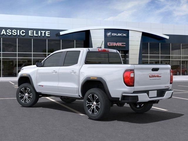 2024 GMC Canyon 4WD AT4