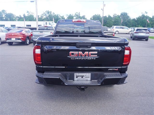 2024 GMC Canyon 4WD AT4