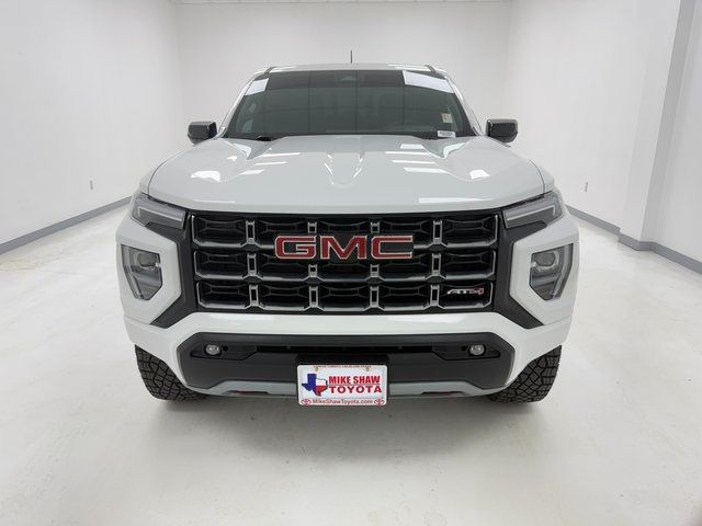 2024 GMC Canyon 4WD AT4