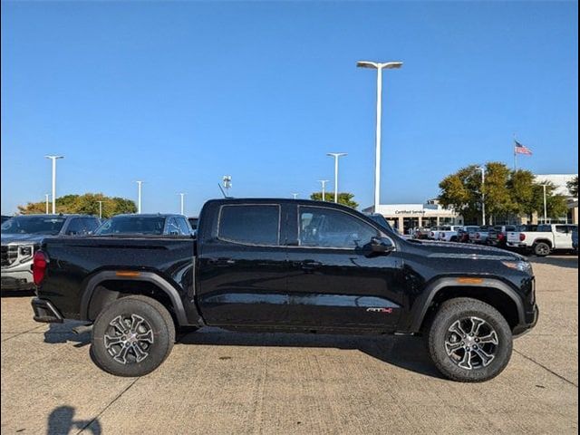 2024 GMC Canyon 4WD AT4